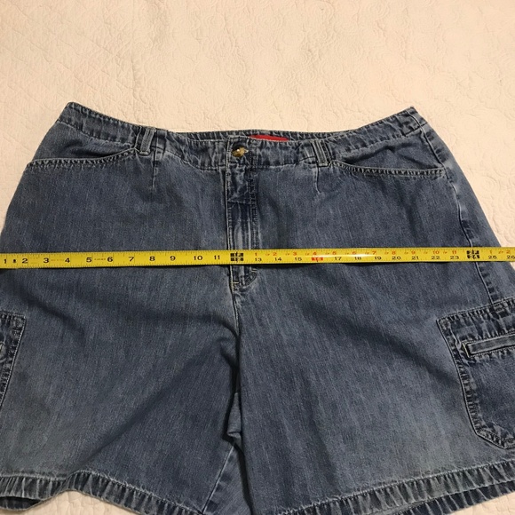 Gloria Vanderbilt blue jeans shorts (20W) - Picture 8 of 13